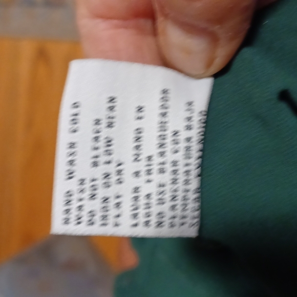 🙋Fiore emerald green semi sheer blouse Size M Excellent condition - Picture 6 of 7